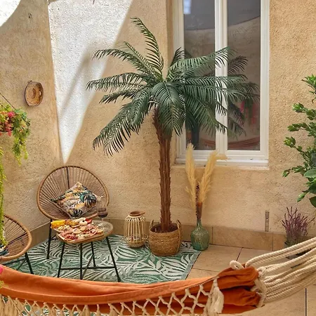 Bien-Etre Au Naturel, Love Room, Jacuzzi Sauna, Centre-Historique Avignon Exterior photo