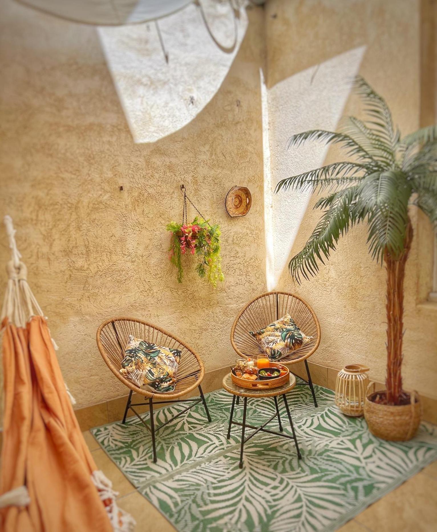 Apartment Bien-etre Au Naturel, Room, Jacuzzi Sauna, Centre-historique Avignon
