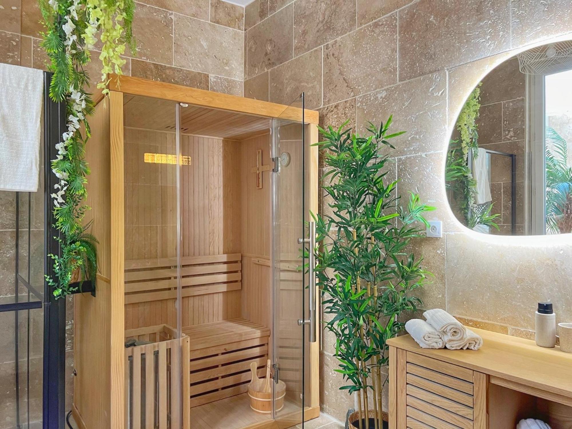 Bien-etre Au Naturel, Room, Jacuzzi Sauna, Centre-historique * Avignon